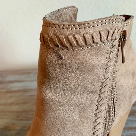 Heeled Booties - Picture 4 of 5